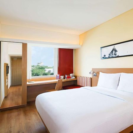 Ibis Hyderabad Hitec City - An Accor Brand Exterior photo