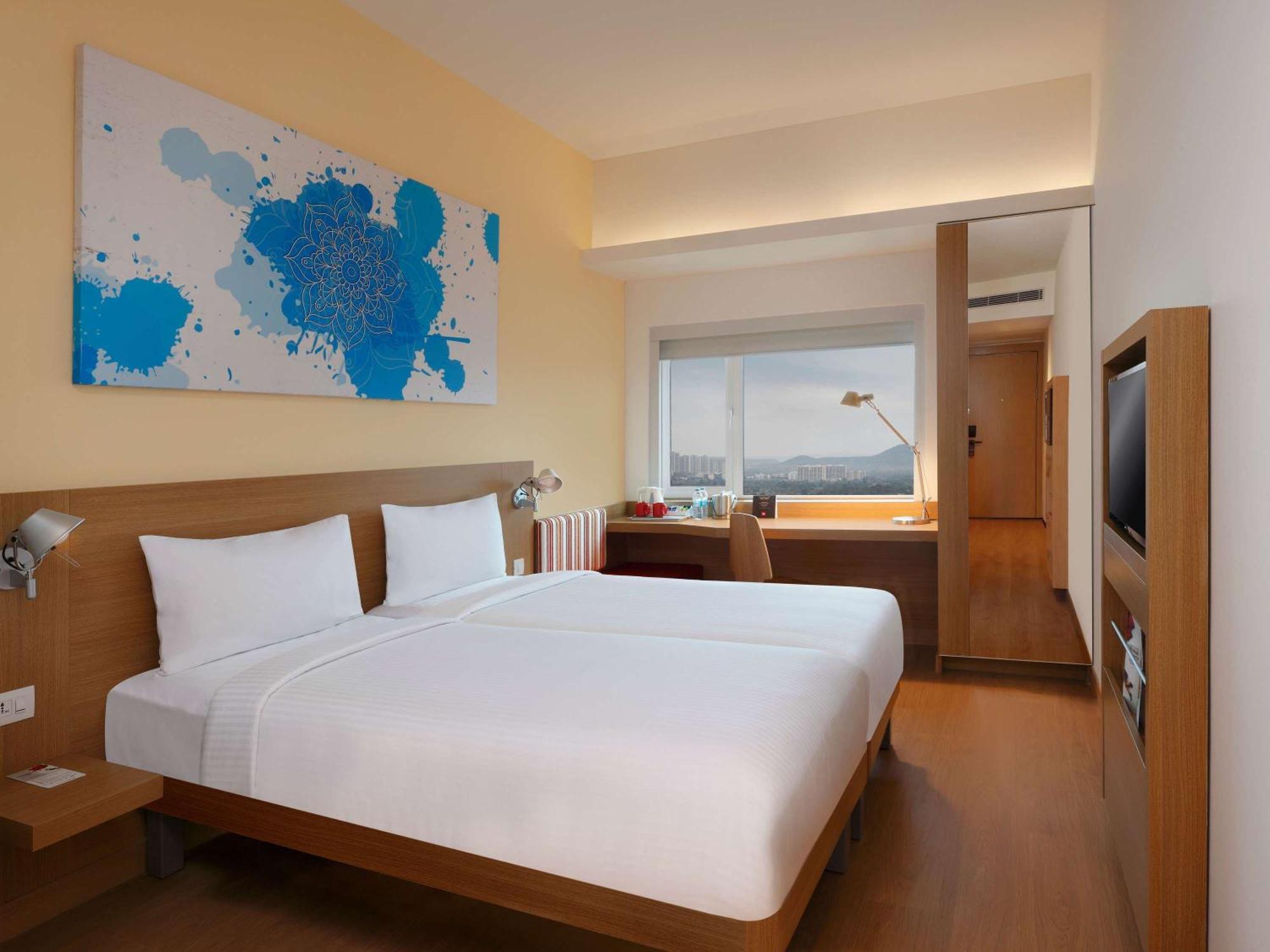 Ibis Hyderabad Hitec City - An Accor Brand Exterior photo