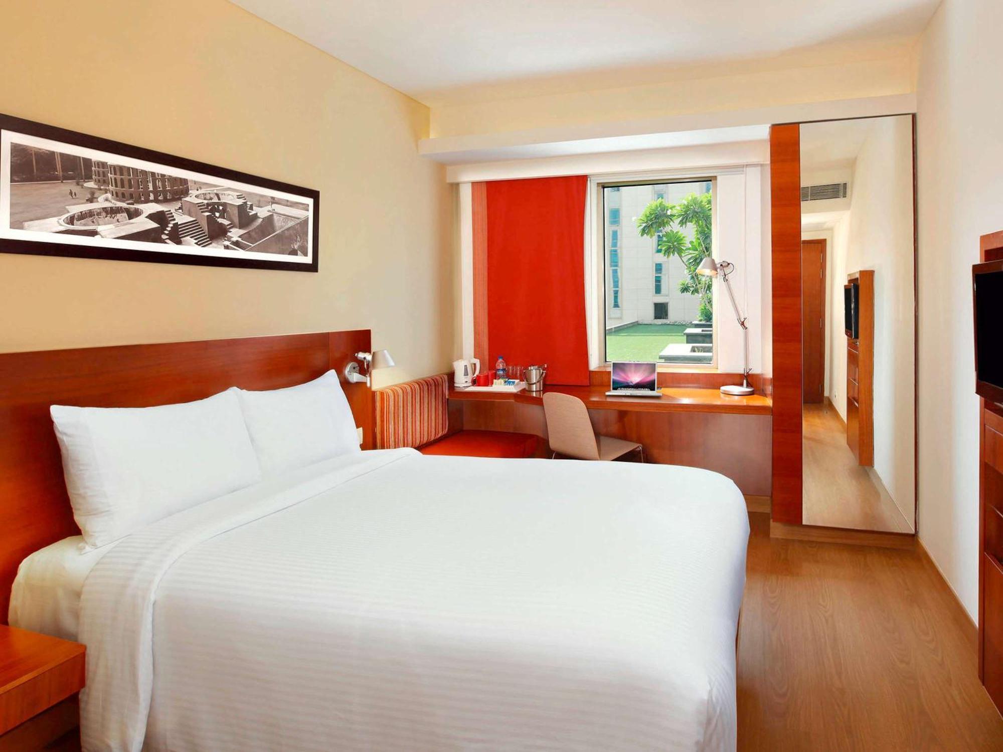 Ibis Hyderabad Hitec City - An Accor Brand Exterior photo