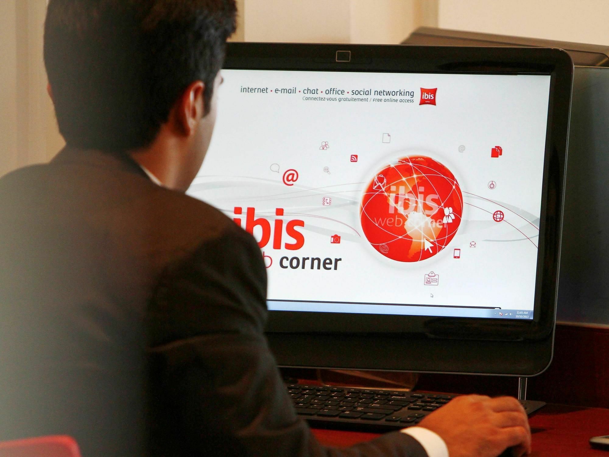 Ibis Hyderabad Hitec City - An Accor Brand Exterior photo